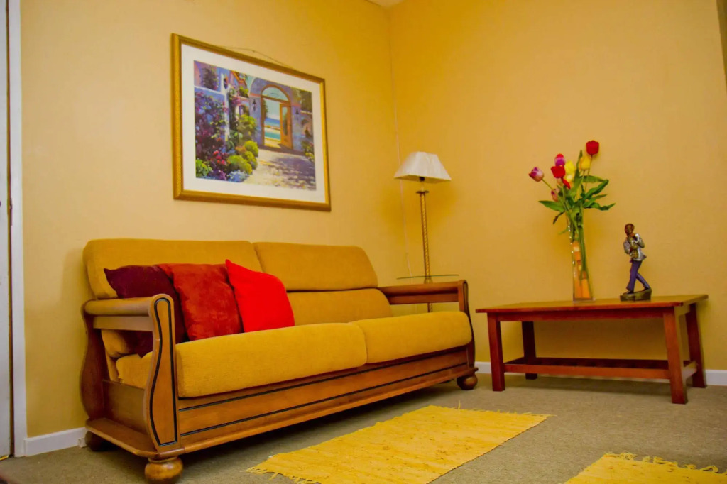 Port of Spain Sunny Guest Apartment