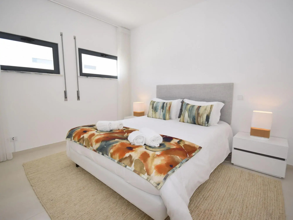Sunny Villa Near Óbidos w Beaches
