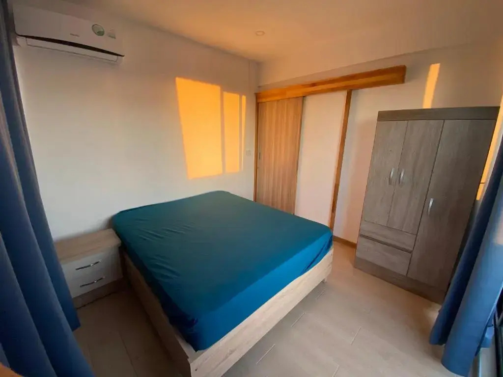 Coral Terrace 16