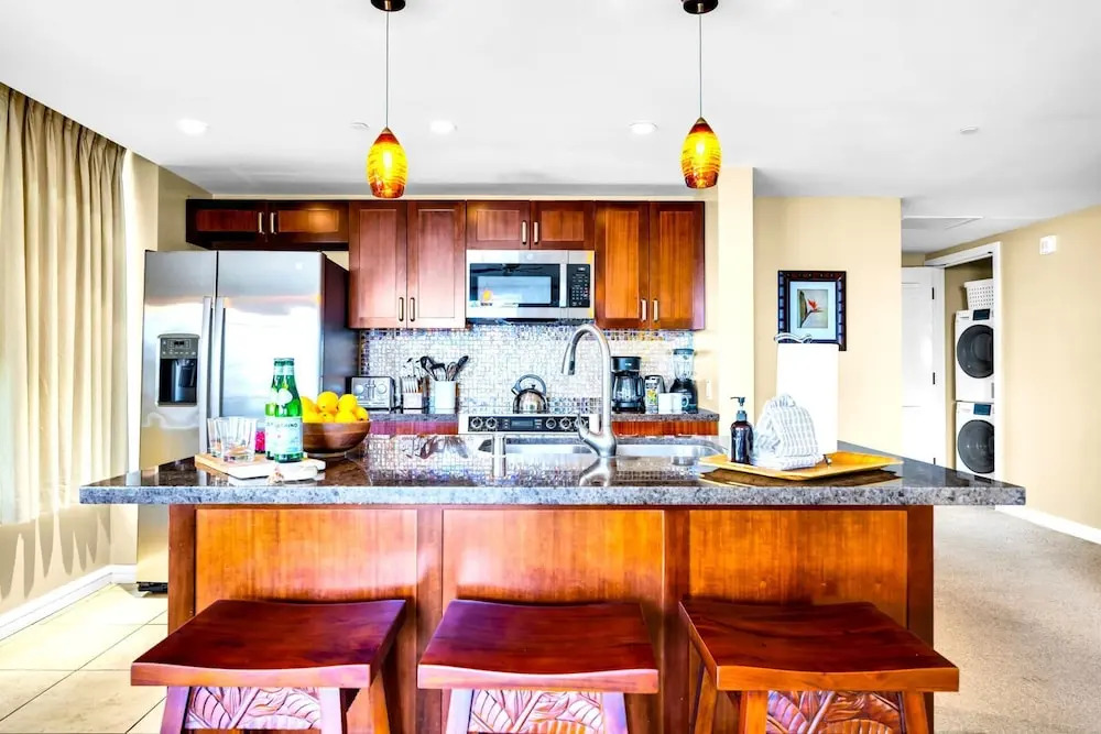 Honua Kai 2 Free Cars KBM Resorts Front Alii Suite 2 Units, 4 Bedrooms HK Ml-3158