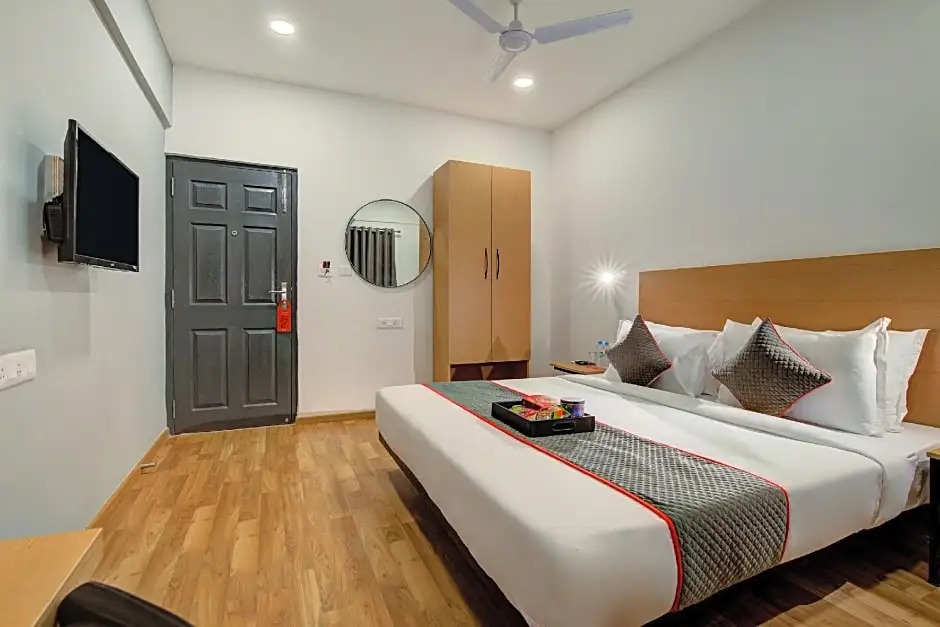 OYO Townhouse 74778 Greater Noida