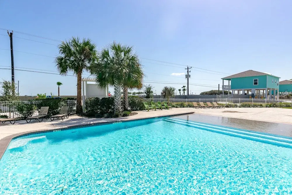 Beach Chic House in Rockport by RedAwning