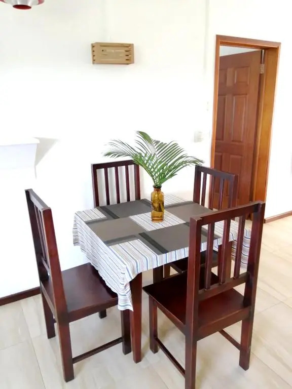 One bedroom appartement at Pereybere 500 m away from the beach with shared pool enclosed garden and wifi