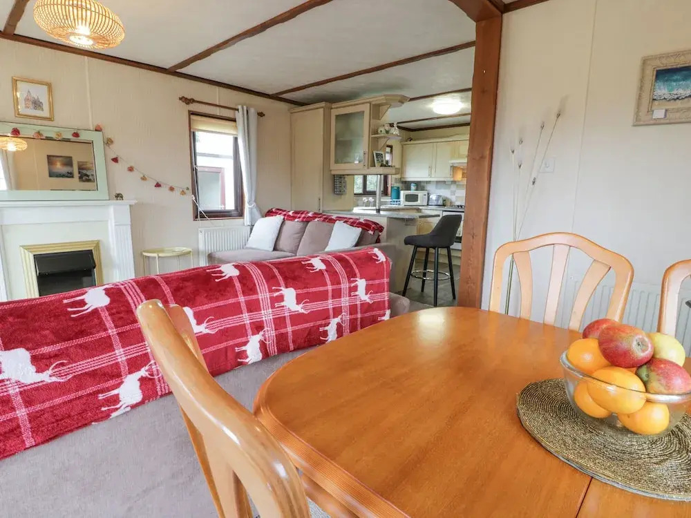 Roe Deer Lodge