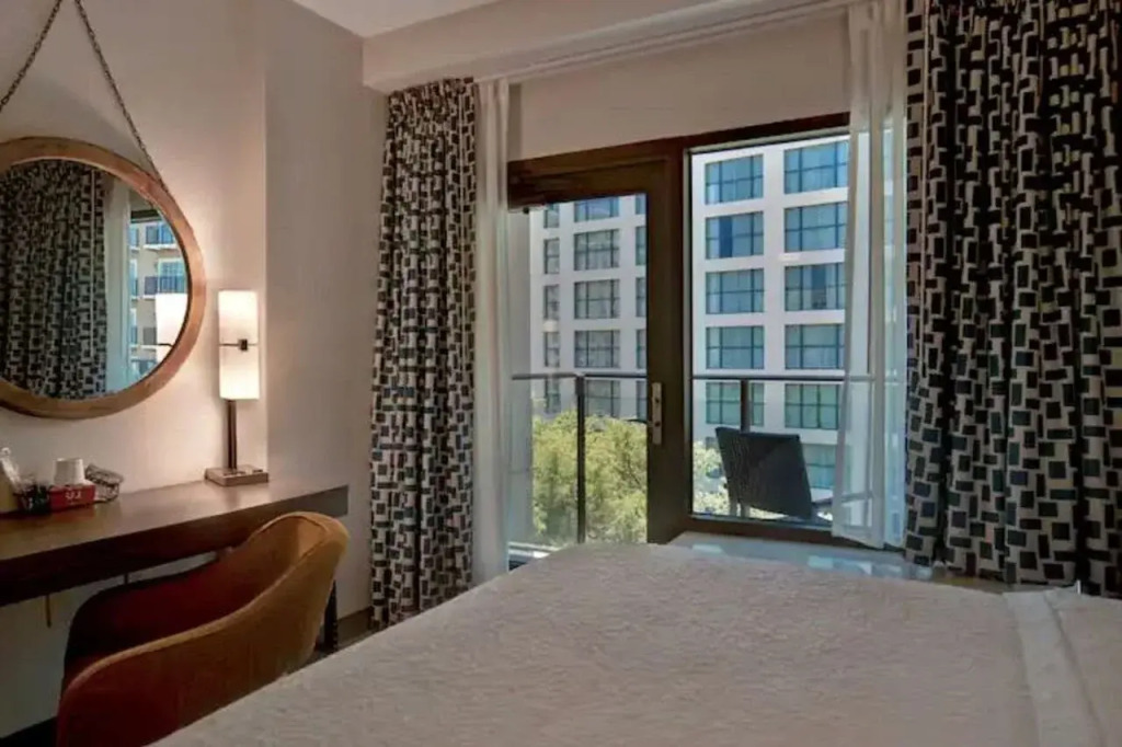 Hampton Inn & Suites on the San Antonio Riverwalk