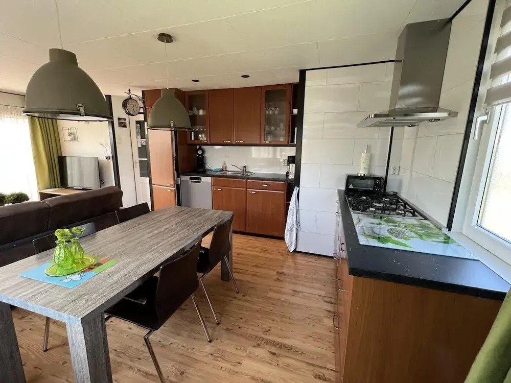 Comfortable bungalow for 4 people