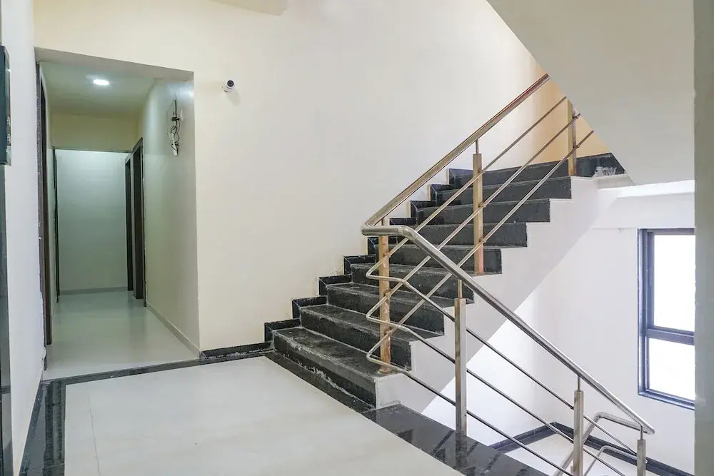FabHotel Emersion Residency - Nr. Dnyanjyoti Savitribai Phule Udyan