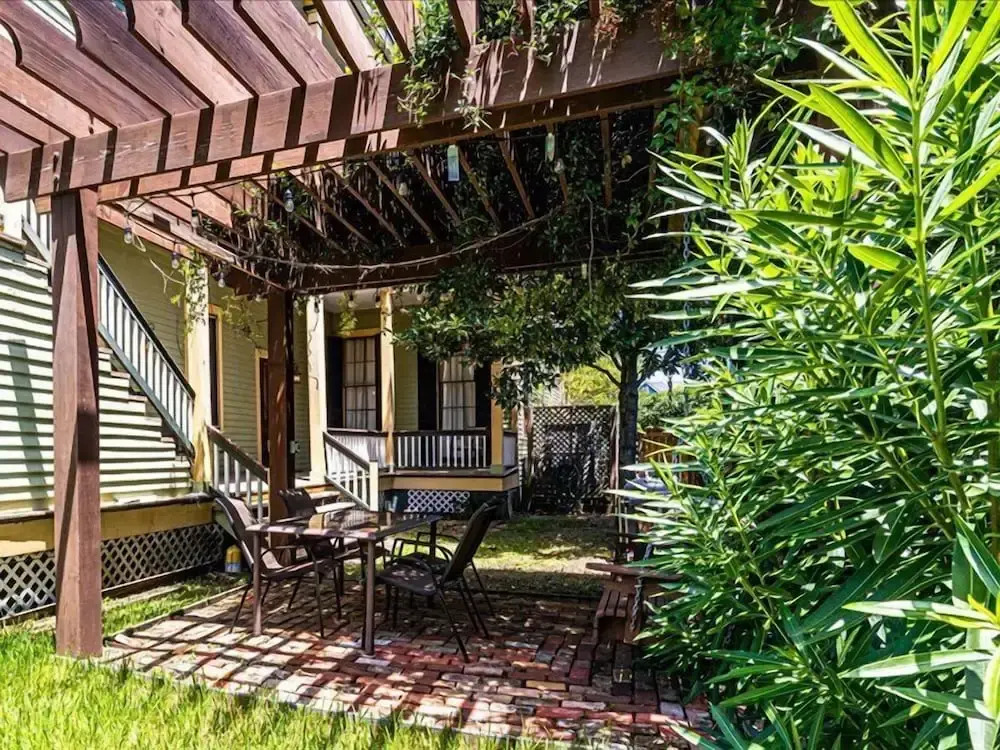 The Shaw House by 3rd Coast Getaways