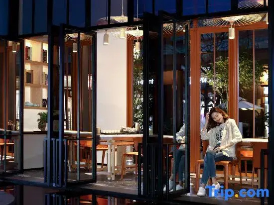 Z Hotel (Kunming Dianchi Shenghuo Meixue)