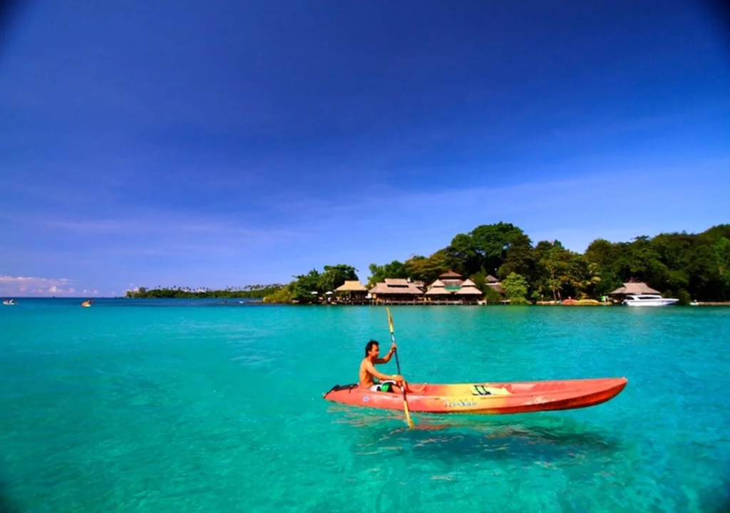 Captain Hook Resort