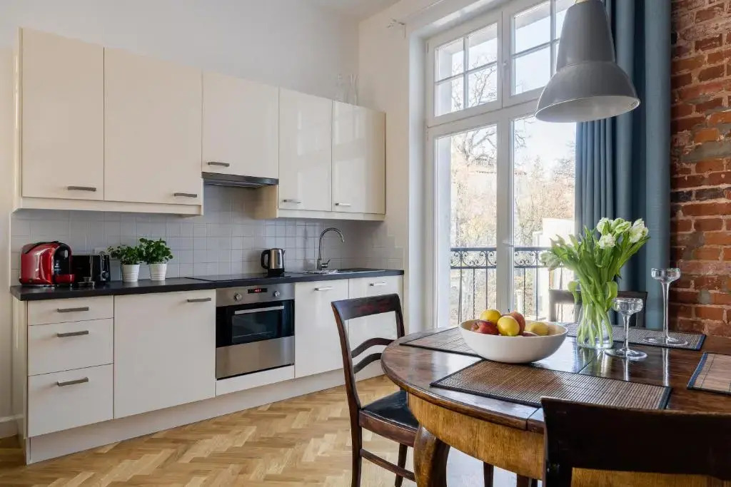 Sanhaus Apartments - CHOPINA 13 - apartamenty w centrum, 5 minut od plaży i deptaka