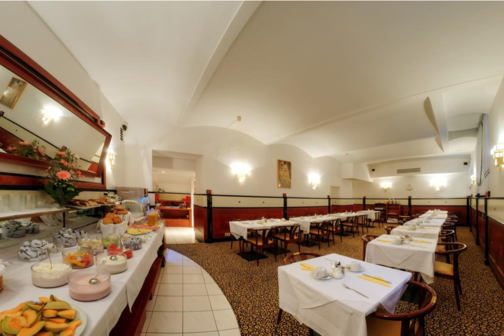 Carlton Opera
