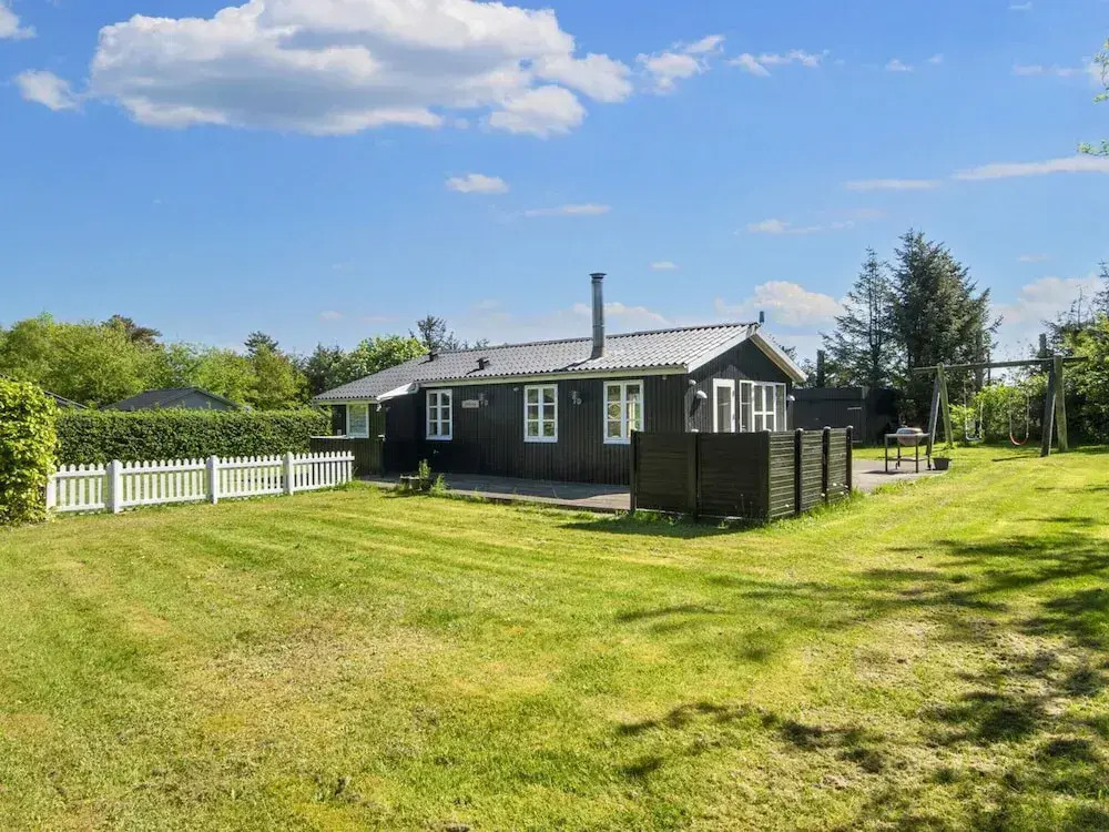 6 Person Holiday Home in Tarm