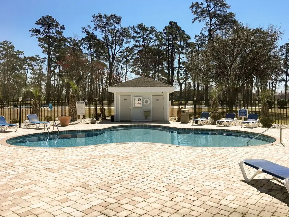 Classy Unit #302 - 1 Br Condo