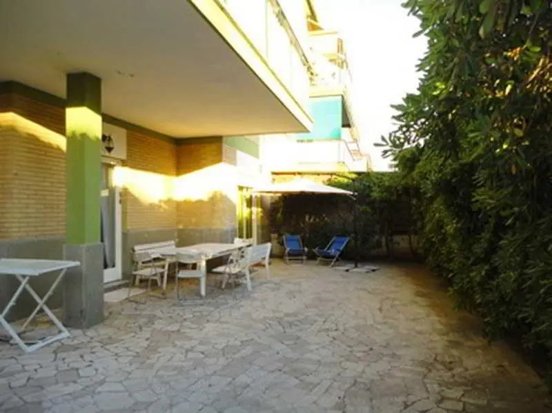 Sahara Apt Torvajanica Rome Beach