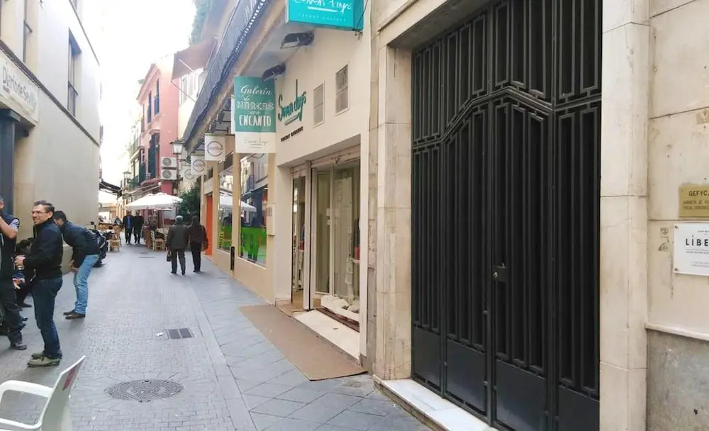 Apartment With 2 Bedrooms in Sevilla, With Wifi