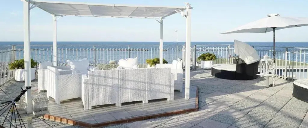 Hotel Embassy
