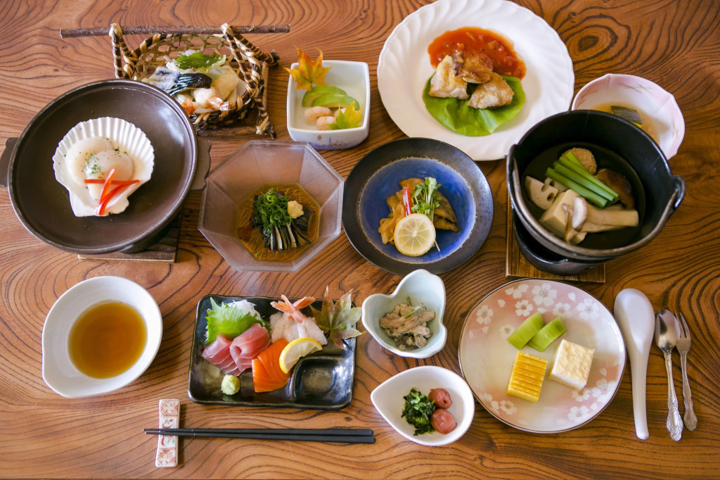 箱根芦ノ湖 HOTEL RaKuun