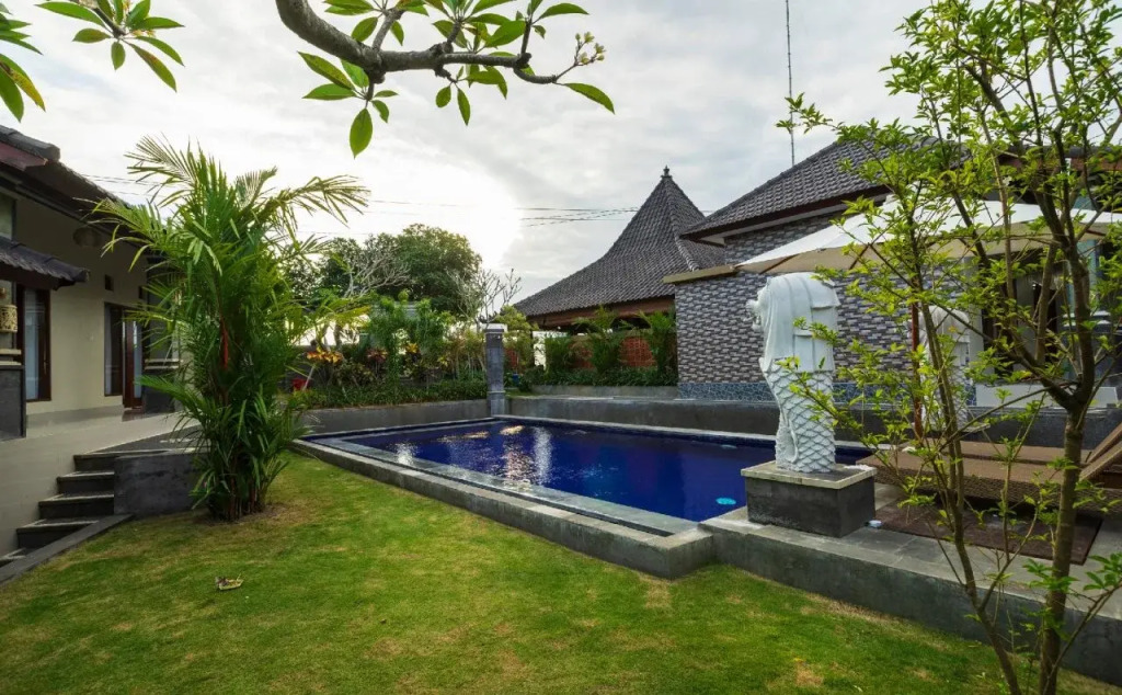 Lilis Cempaka Mas Guesthouse
