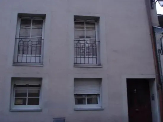 Hyper centre, rue piétonne, calme