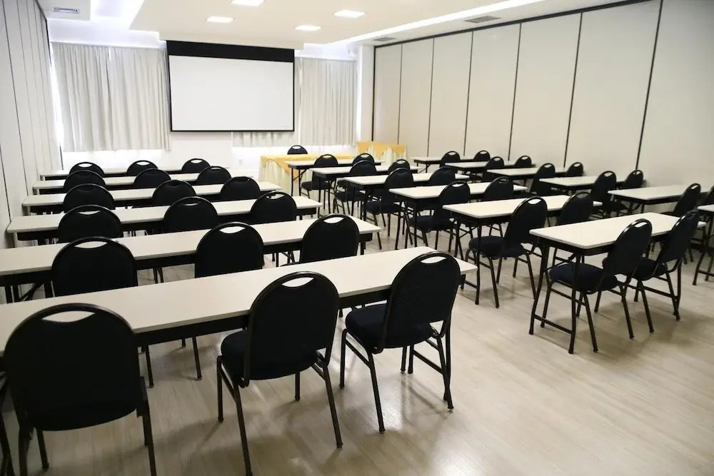 Mogano Business Hotel- ELETROPOSTO