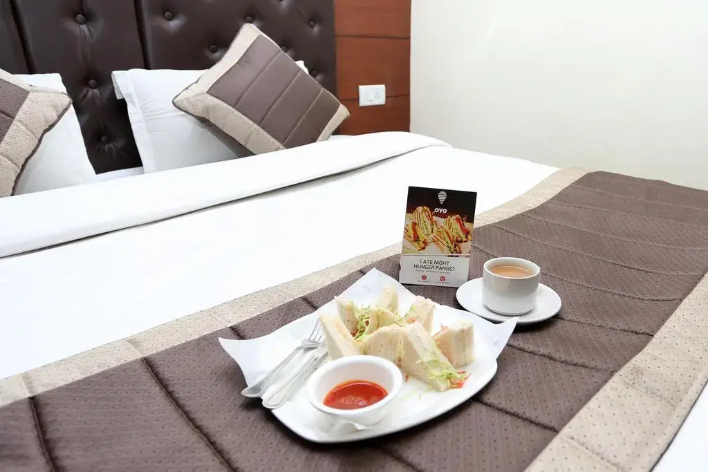 OYO 899 Dwaper Hotel