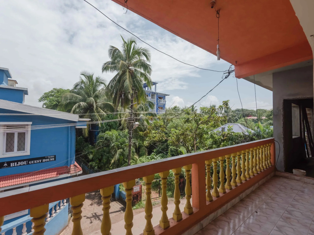 OYO 7288 Traveller Guest House