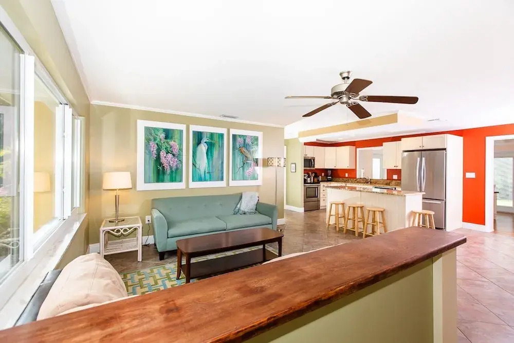 Salty Dog - Dog Friendly Home On Sanibel! 3 Bedroom Home