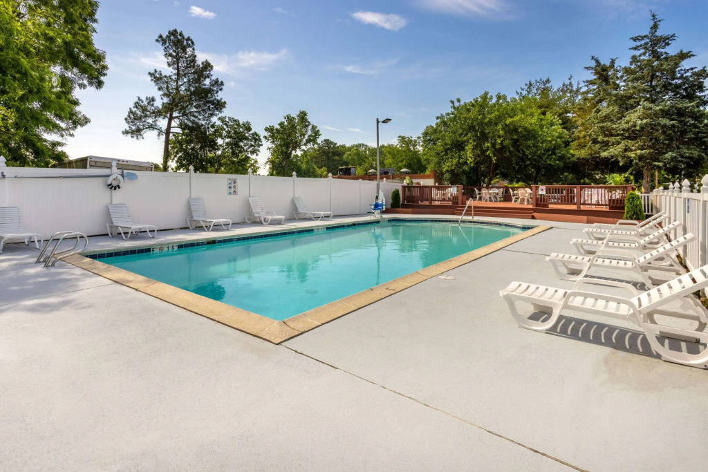 Super 8 by Wyndham Williamsburg/Historic Area