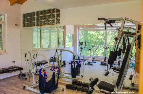 Shkreli Hotel Camp