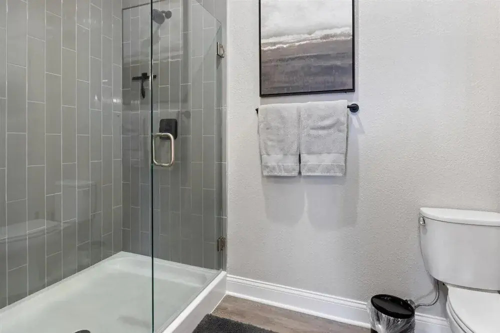 Upscale Lakeside Condo With Extraordinary Amenities at Topsider in Osage Beach 19mm