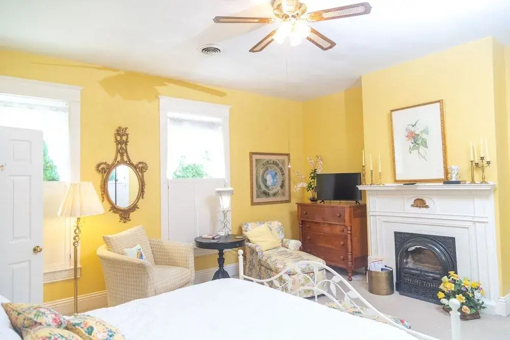 Red Rose Inn Bed and Breakfast