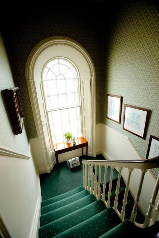 Dufferin Coaching Inn