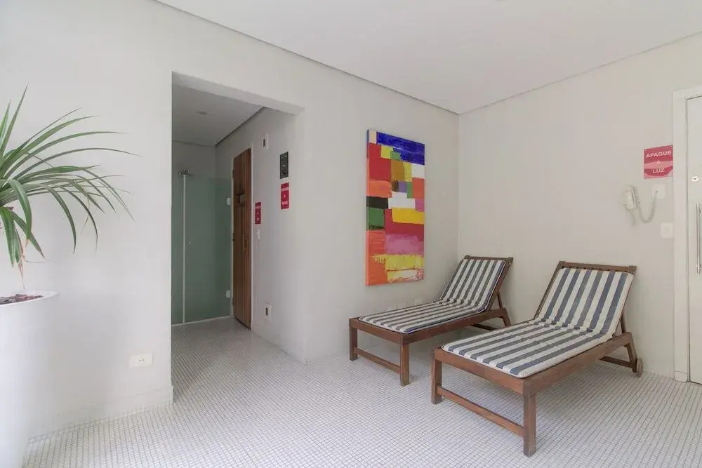 Apartamento na Rua Frei Caneca 750