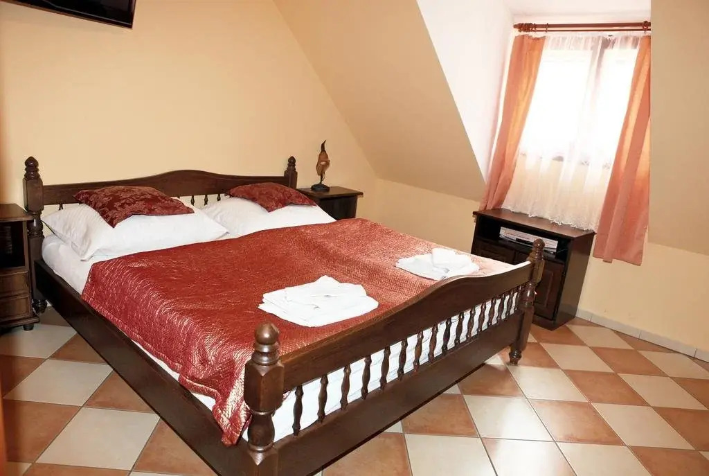 Hotel Pelikán