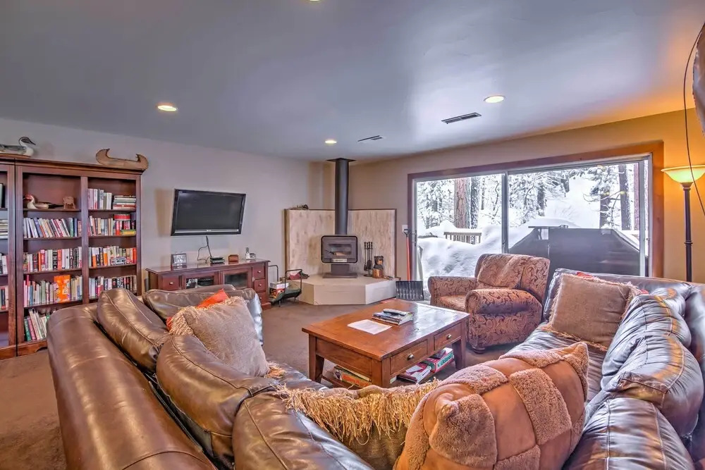 Private Deck & Community Pool: Incline Village Gem