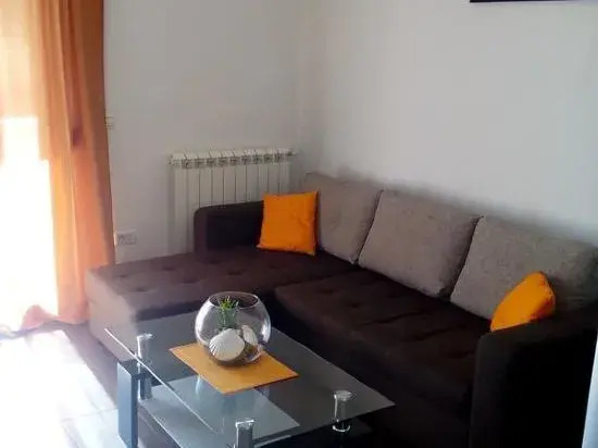 Apartments Bolt