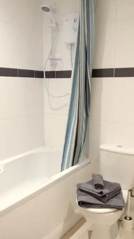 2 Bed Apartment in the West End