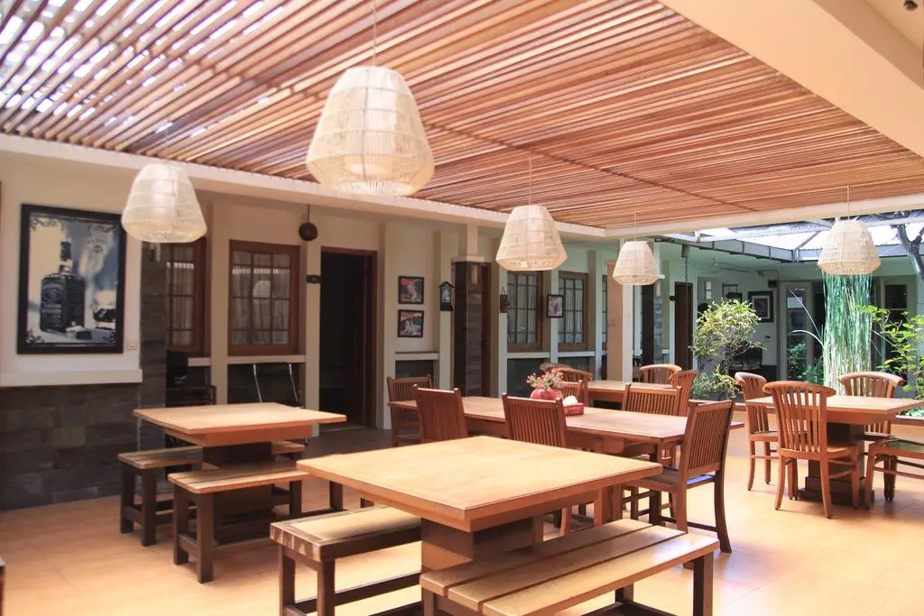 Oyo 497 De Tropis Family Guest House