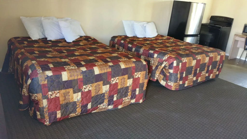 Bend Value Inn