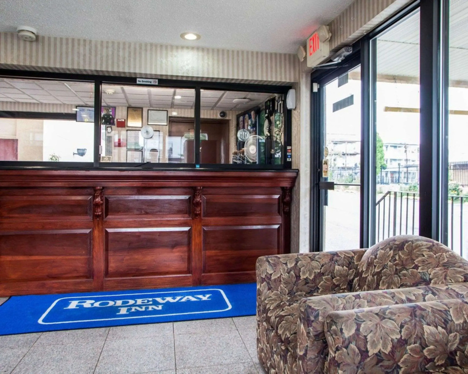Rodeway Inn Paterson Great Falls Park Area