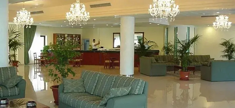 Hotel Al 2000