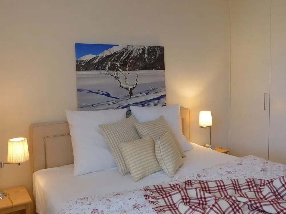 Apartment Chesa Crusch 7 by Interhome