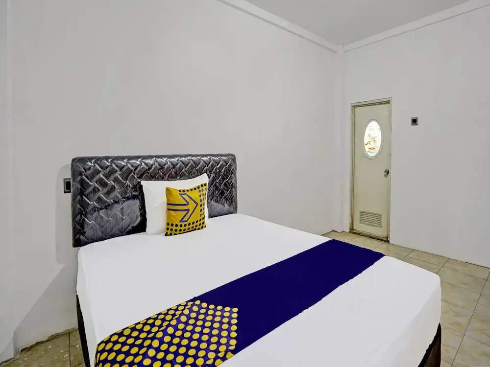 Hotel O Griya Sandi Residence Family NearPantai Boom