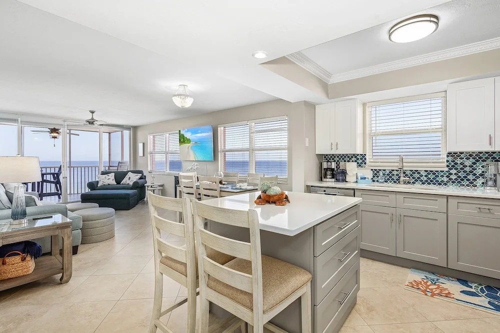Beach Villas # 506-250 Estero Blvd apts