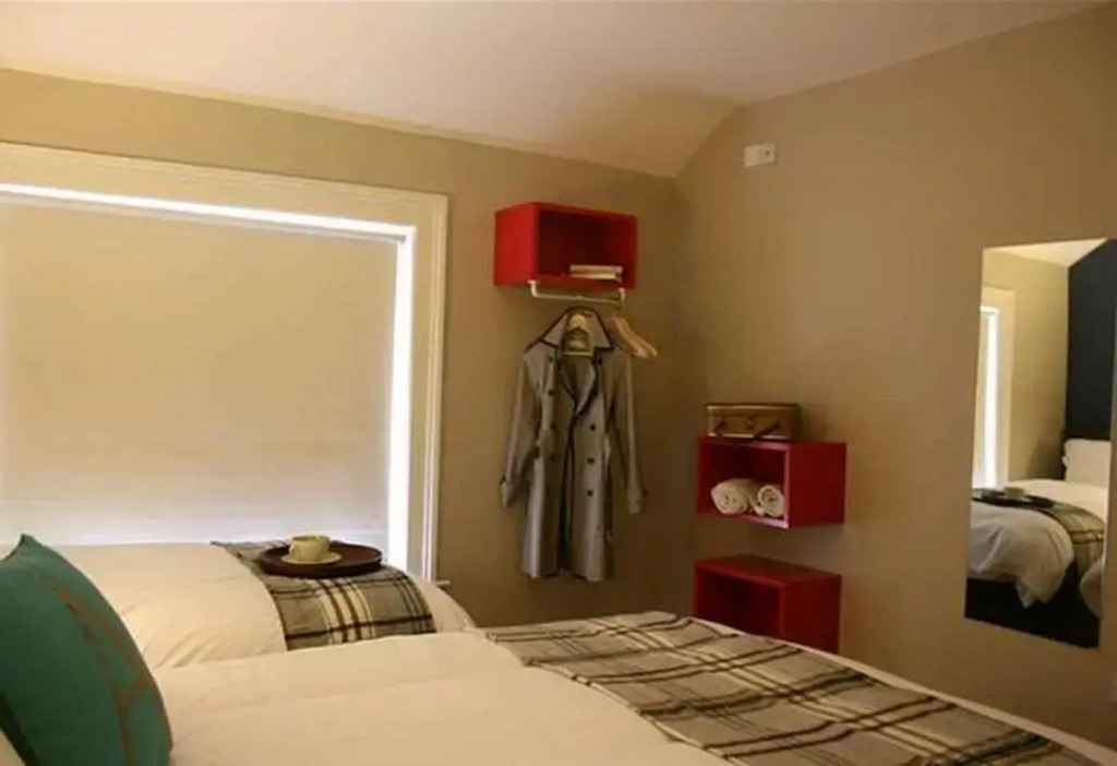 Adelphi Guesthouse