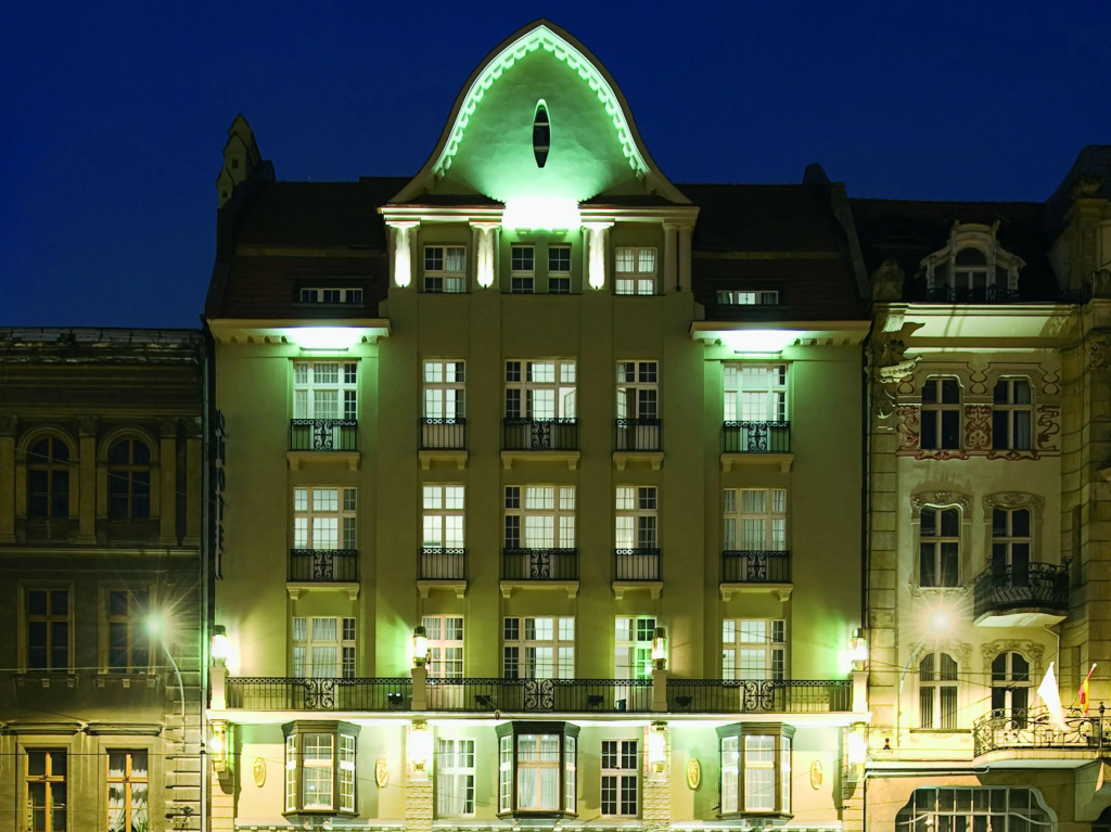 Hotel NH Poznan