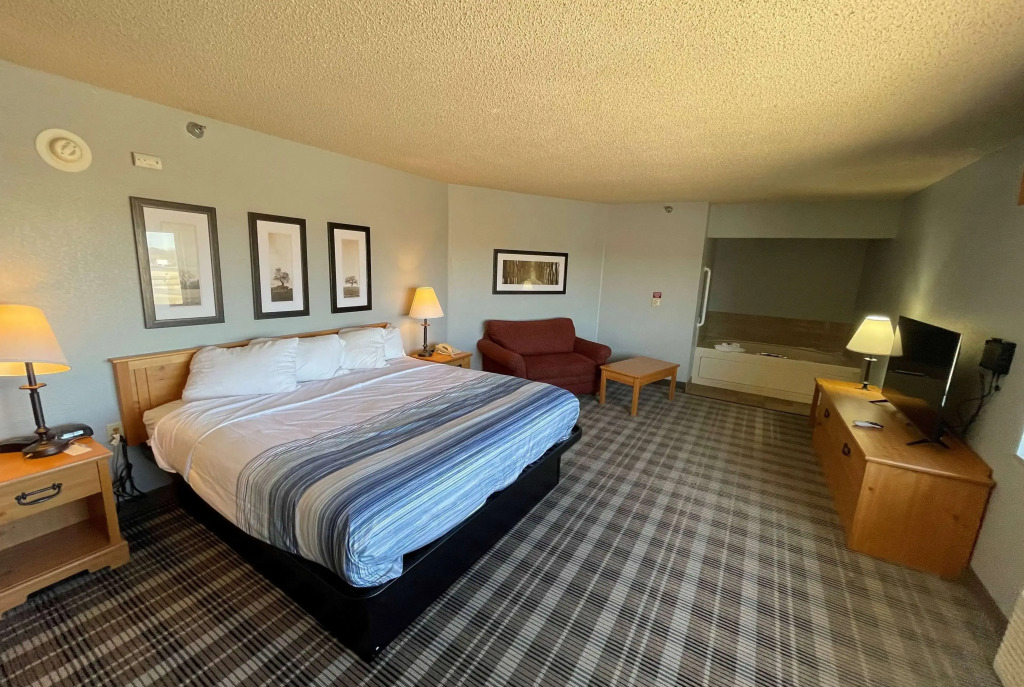 AmericInn by Wyndham Sayre