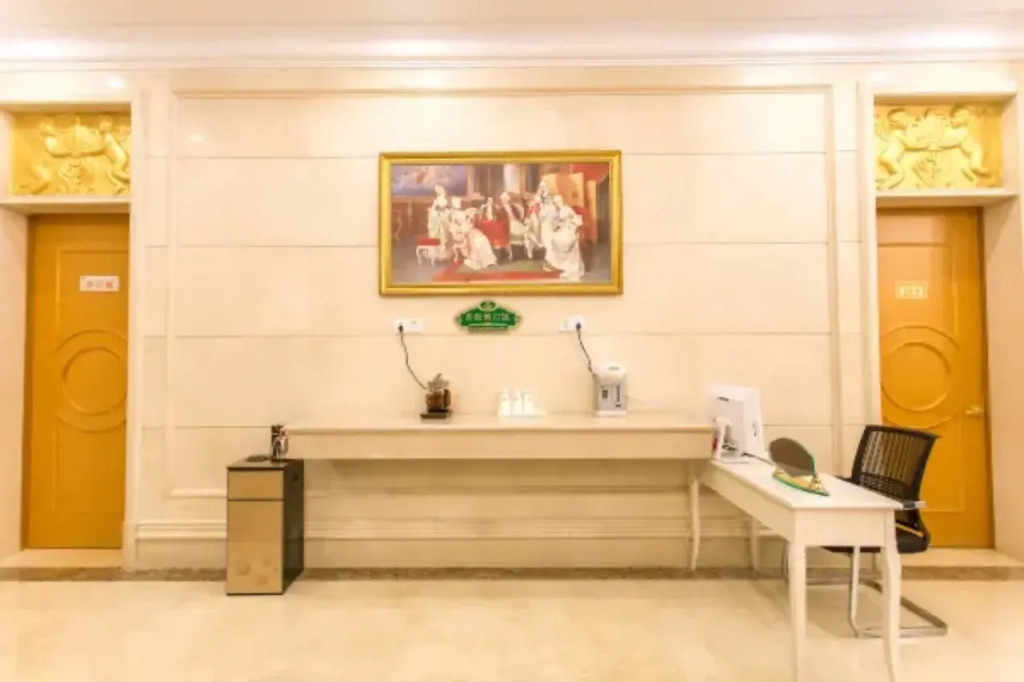 Vienna Hotel (Kunshan Phoenix City)