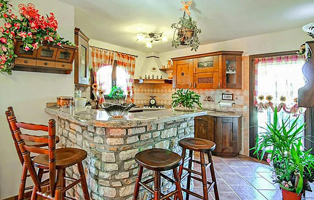 Gorgeous Home In Buje